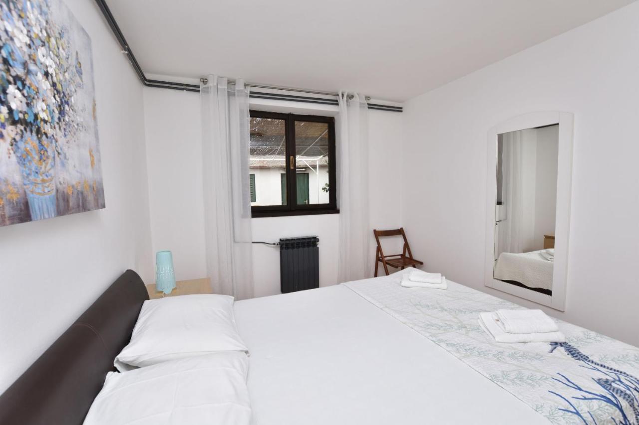 Apartment Ivan Примоштен Экстерьер фото