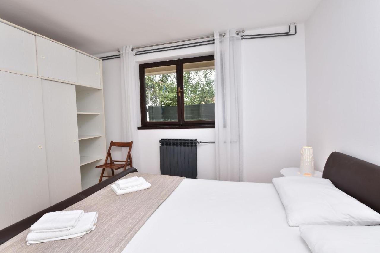 Apartment Ivan Примоштен Экстерьер фото
