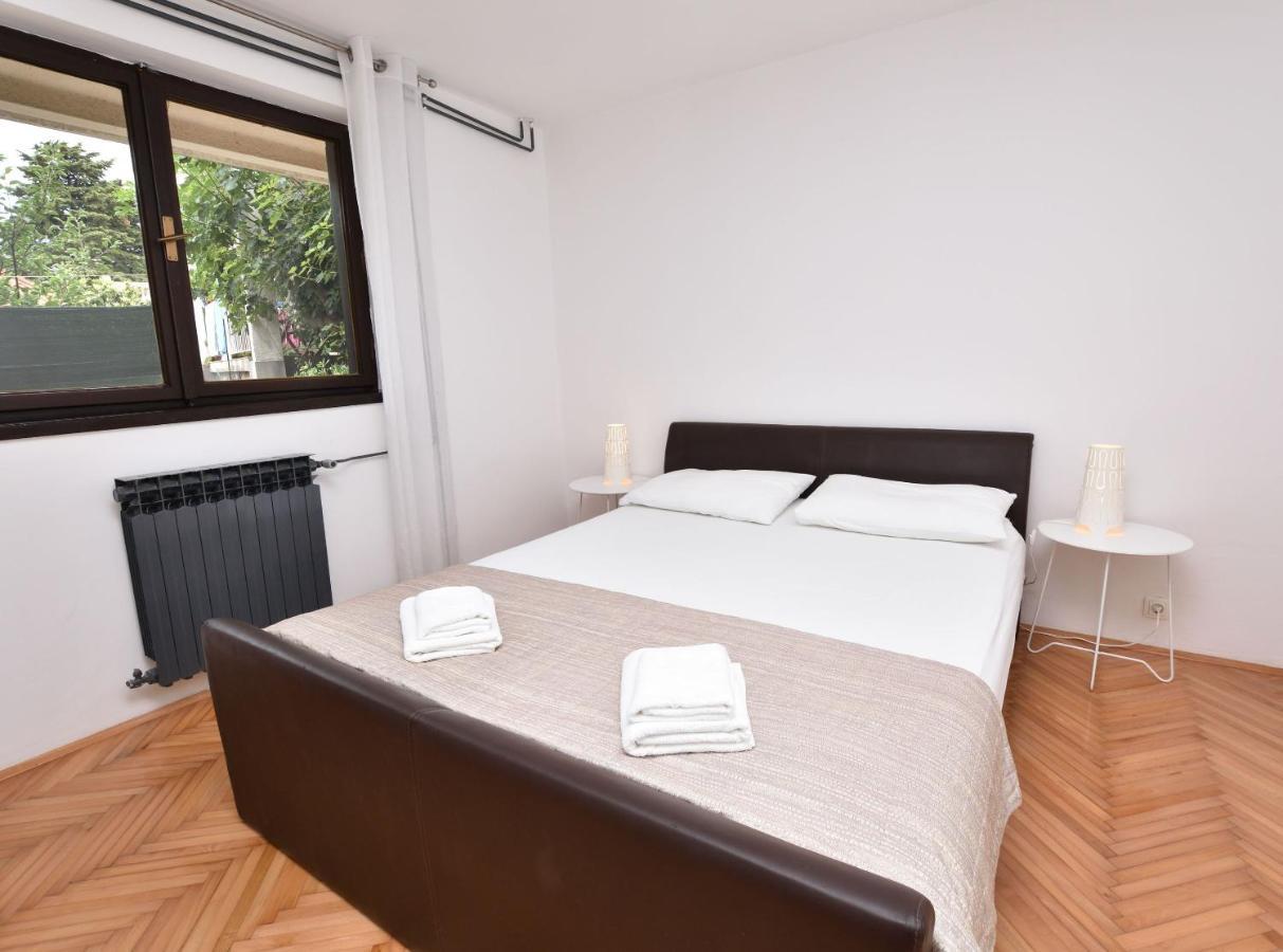 Apartment Ivan Примоштен Экстерьер фото